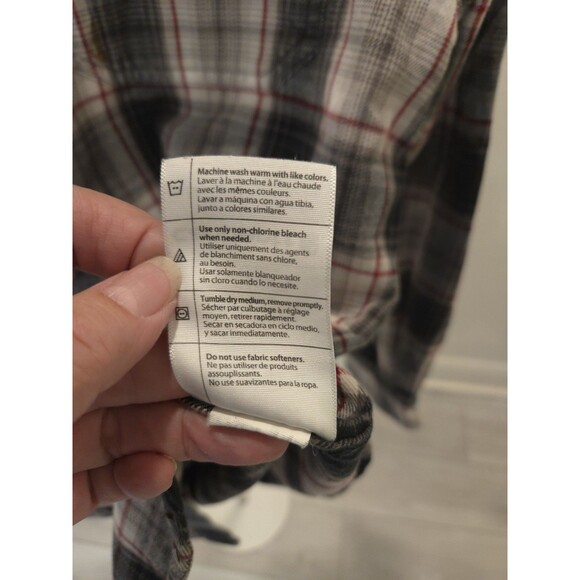 Carhartt M Relaxed Fit Flannel Pockets Shirt Red Black White Plaid Button Up - Picture 9 of 9